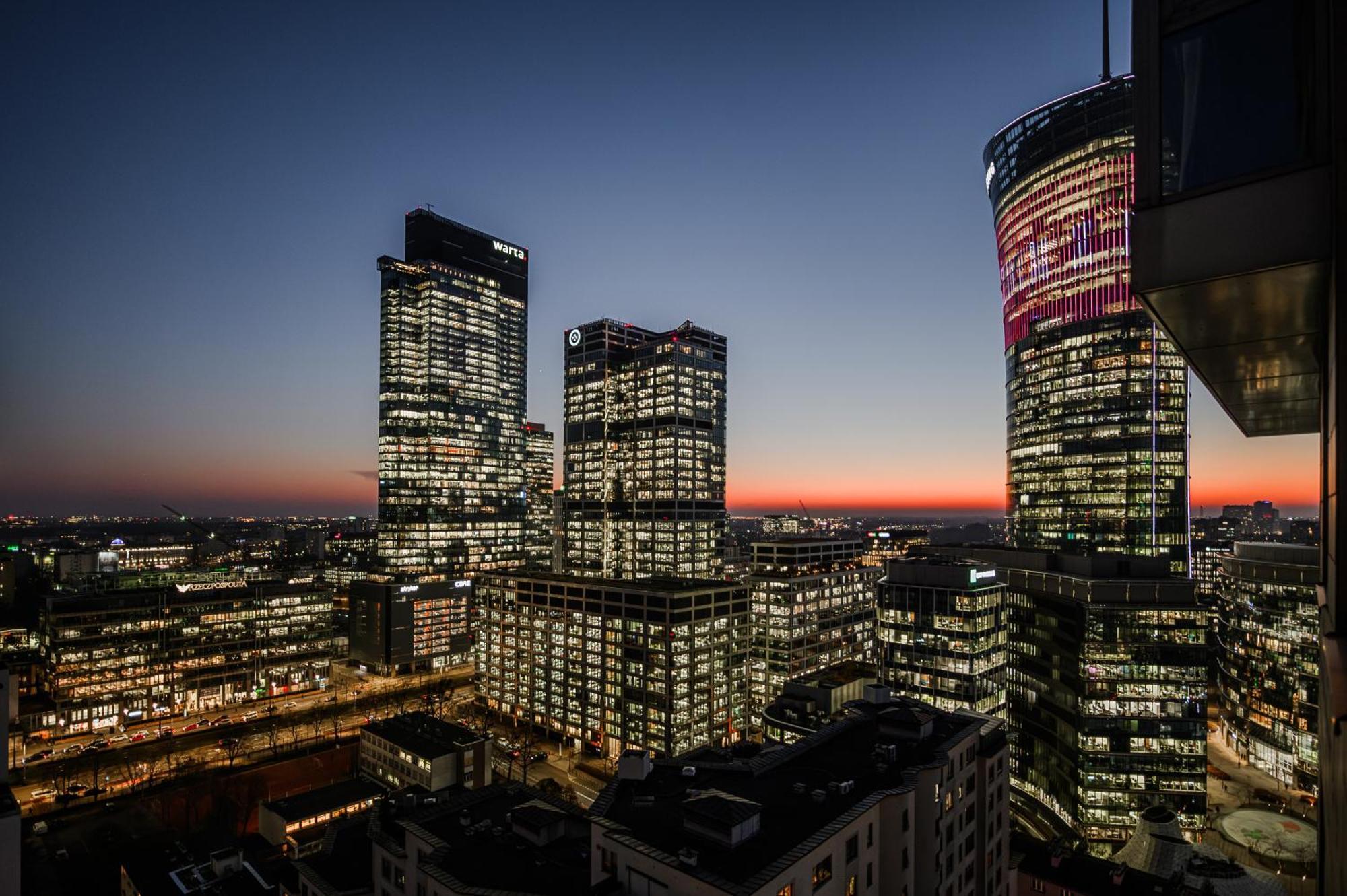 Shortstaypoland Platinum Towers Skyline